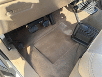 Image 22 of 24 of a 2003 FORD F250