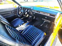 Image 15 of 21 of a 1971 PLYMOUTH ROADRUNNER
