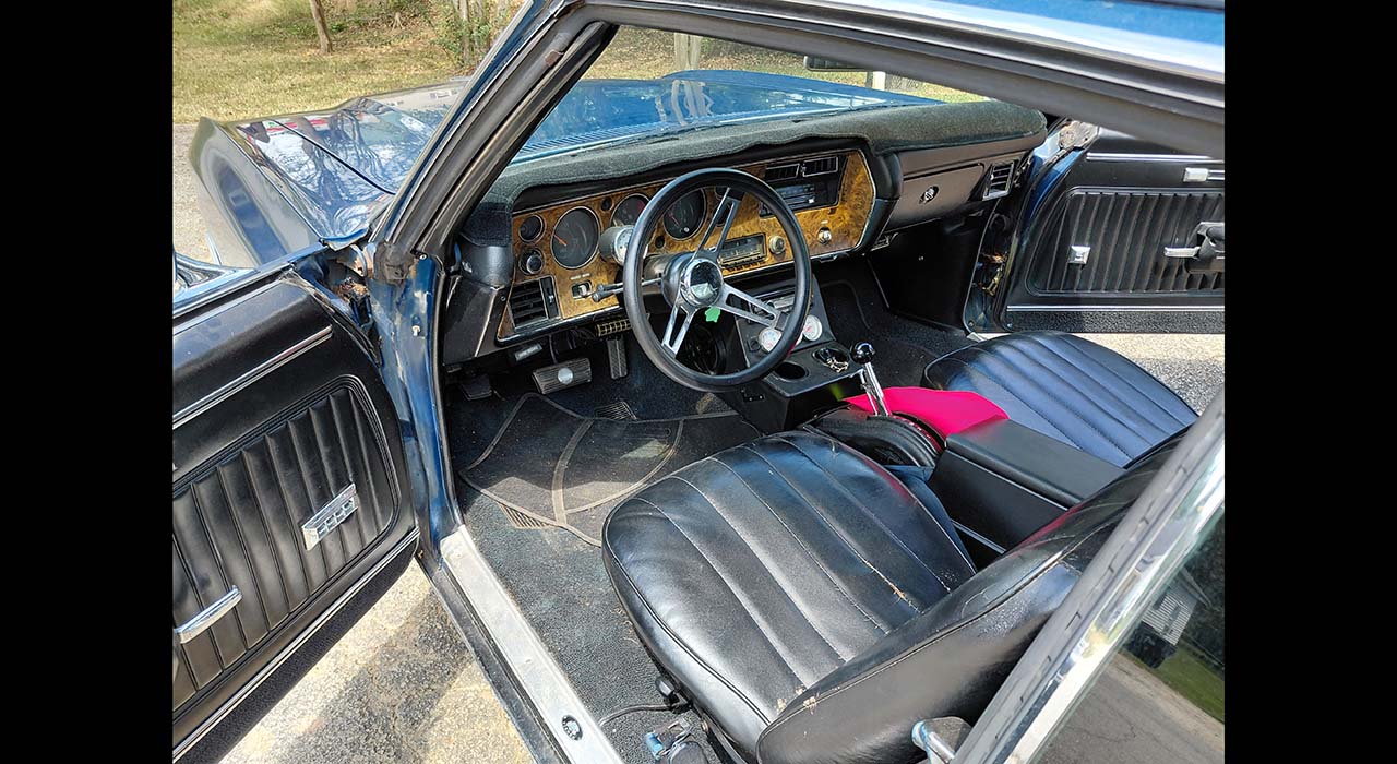 3rd Image of a 1970 CHEVROLET MONTE CARLO