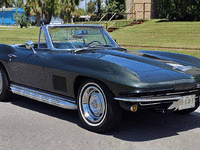 Image 2 of 21 of a 1967 CHEVROLET CORVETTE