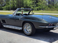 Image 5 of 21 of a 1967 CHEVROLET CORVETTE