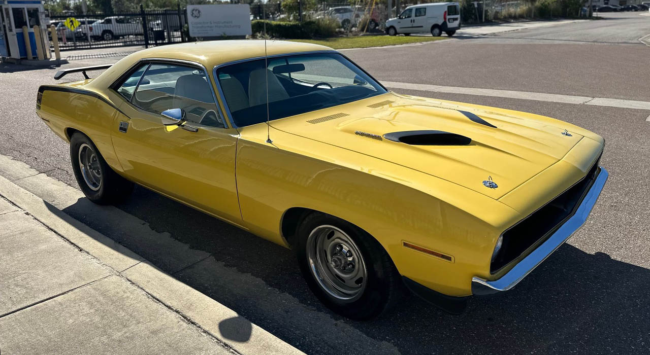 1st Image of a 1970 PLYMOUTH BARRACUDA