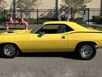 Image 8 of 38 of a 1970 PLYMOUTH BARRACUDA