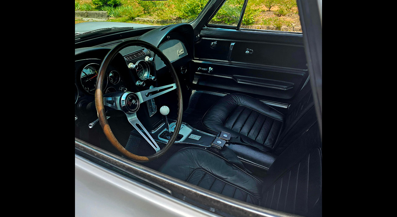 5th Image of a 1966 CHEVROLET CORVETTE