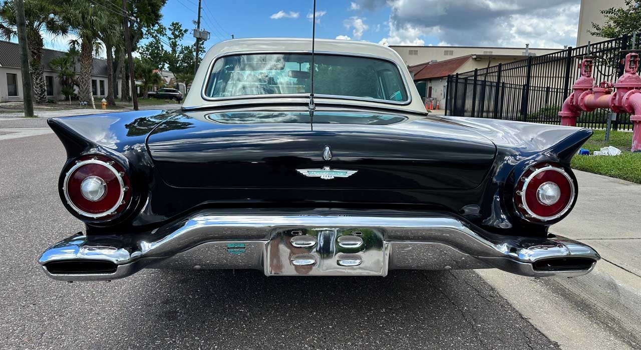 14th Image of a 1957 FORD THUNDERBIRD