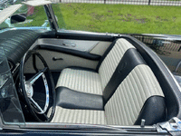 Image 20 of 36 of a 1957 FORD THUNDERBIRD