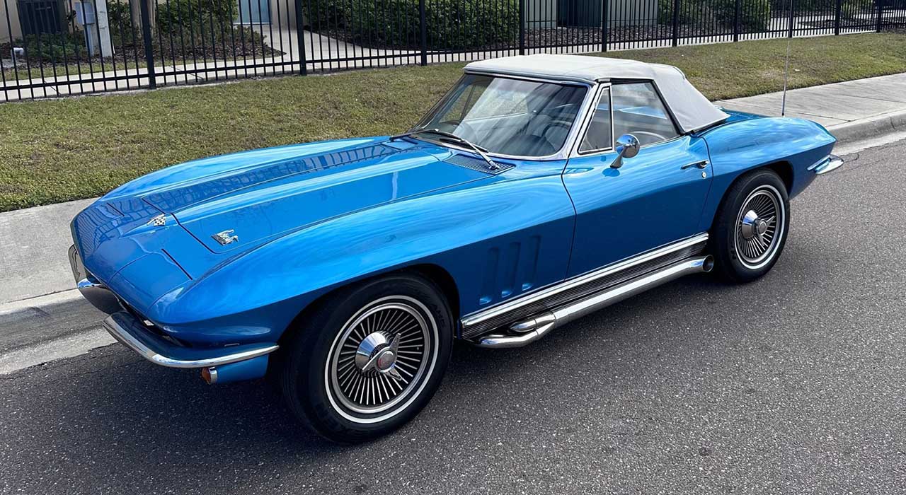 2nd Image of a 1966 CHEVROLET CORVETTE