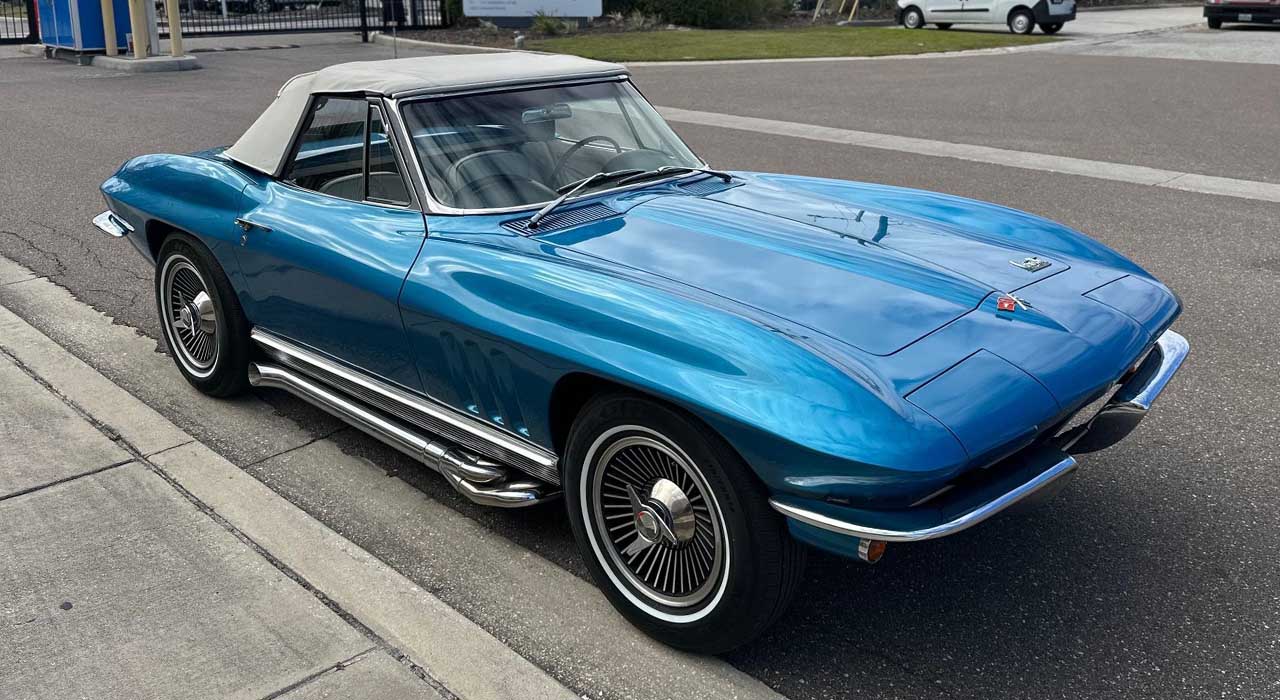 3rd Image of a 1966 CHEVROLET CORVETTE
