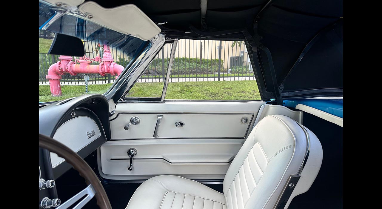 19th Image of a 1966 CHEVROLET CORVETTE