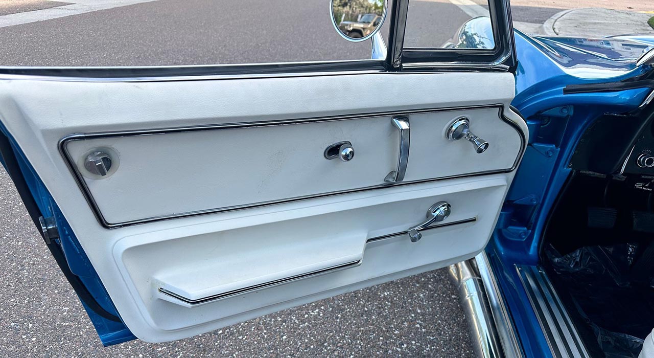 21st Image of a 1966 CHEVROLET CORVETTE