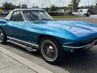 Image 2 of 37 of a 1966 CHEVROLET CORVETTE