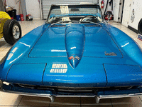Image 11 of 37 of a 1966 CHEVROLET CORVETTE