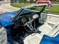 Image 14 of 37 of a 1966 CHEVROLET CORVETTE