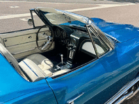 Image 16 of 37 of a 1966 CHEVROLET CORVETTE