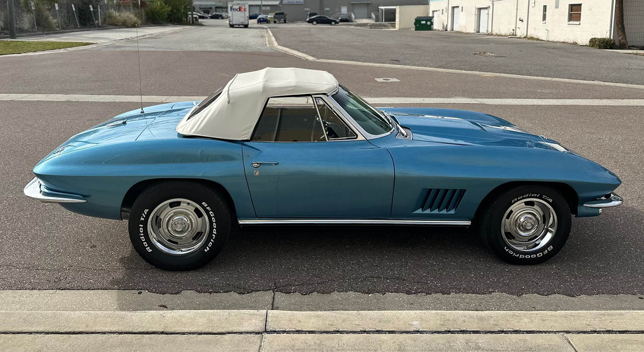 10th Image of a 1967 CHEVROLET CORVETTE
