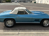 Image 11 of 14 of a 1967 CHEVROLET CORVETTE