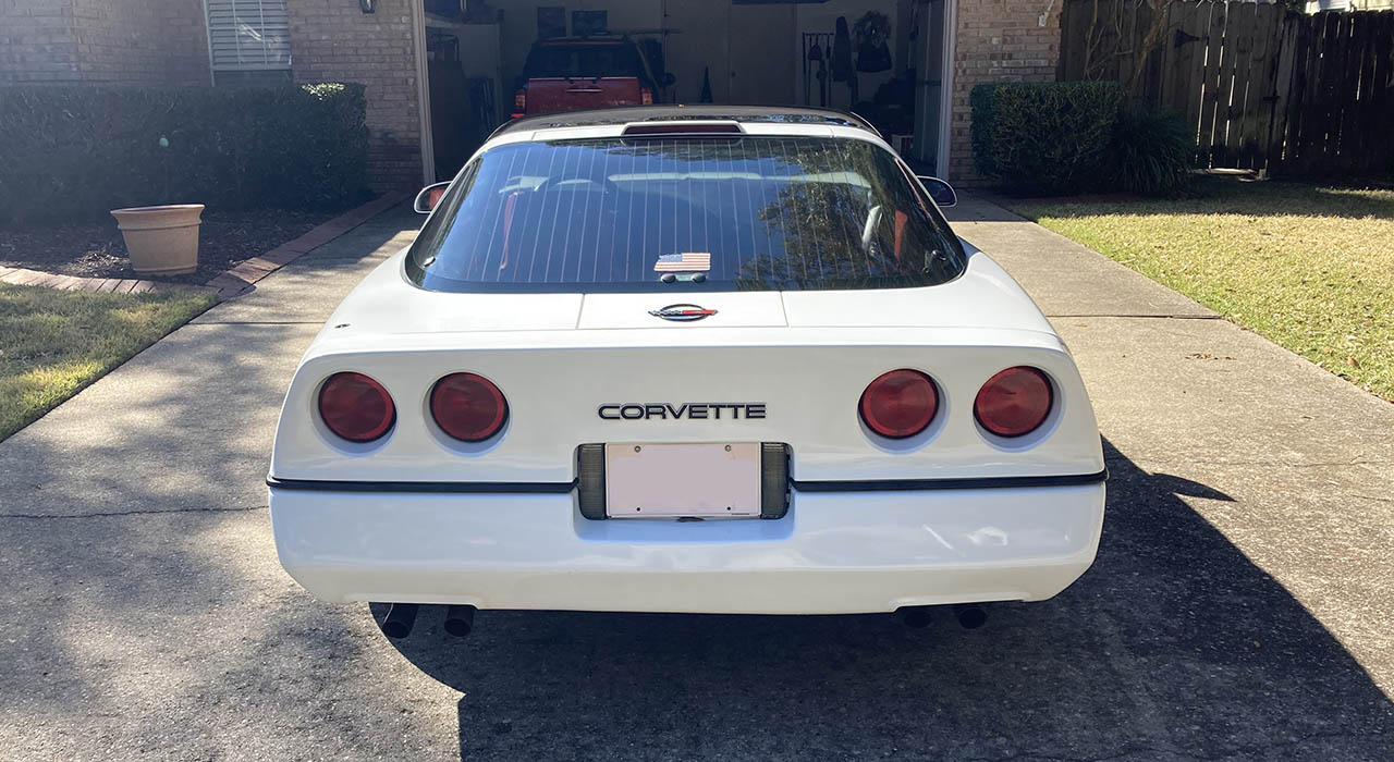 3rd Image of a 1990 CHEVROLET CORVETTE