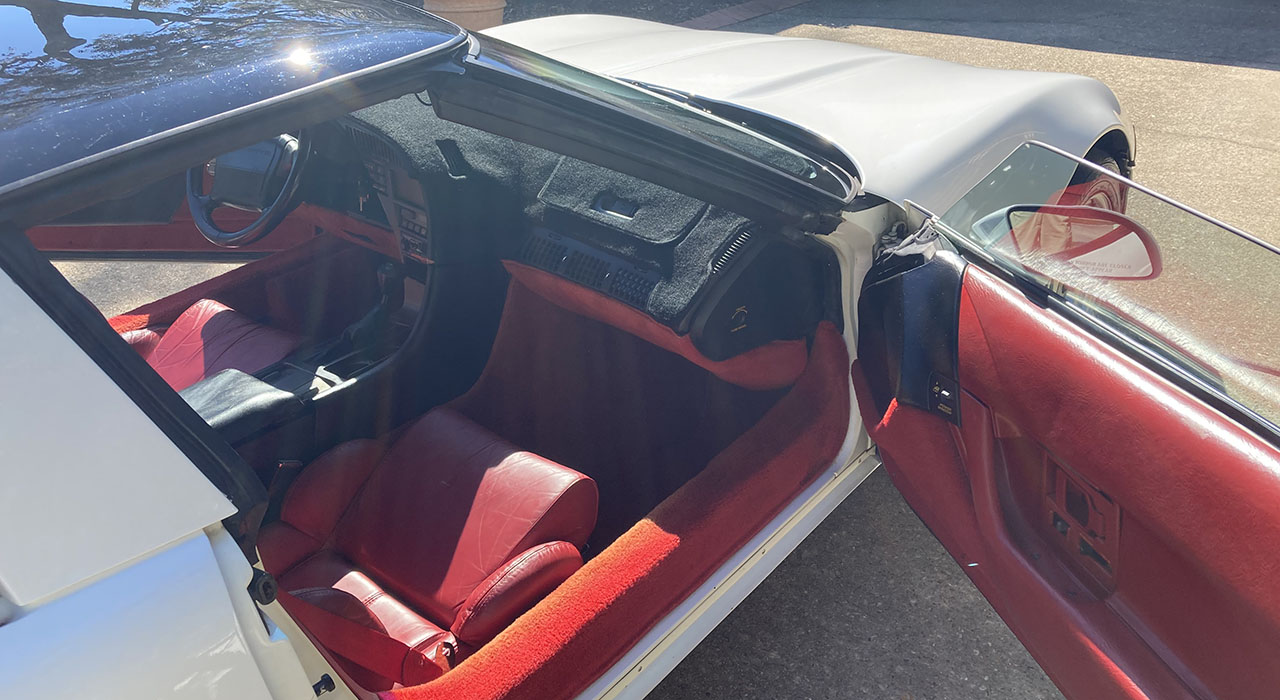 5th Image of a 1990 CHEVROLET CORVETTE