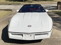 Image 3 of 7 of a 1990 CHEVROLET CORVETTE