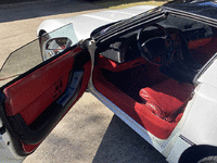Image 5 of 7 of a 1990 CHEVROLET CORVETTE