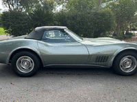 Image 3 of 8 of a 1971 CHEVROLET CORVETTE
