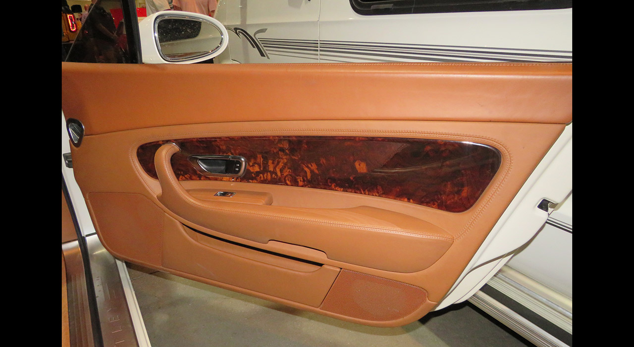 5th Image of a 2005 BENTLEY CONTINENTAL GT
