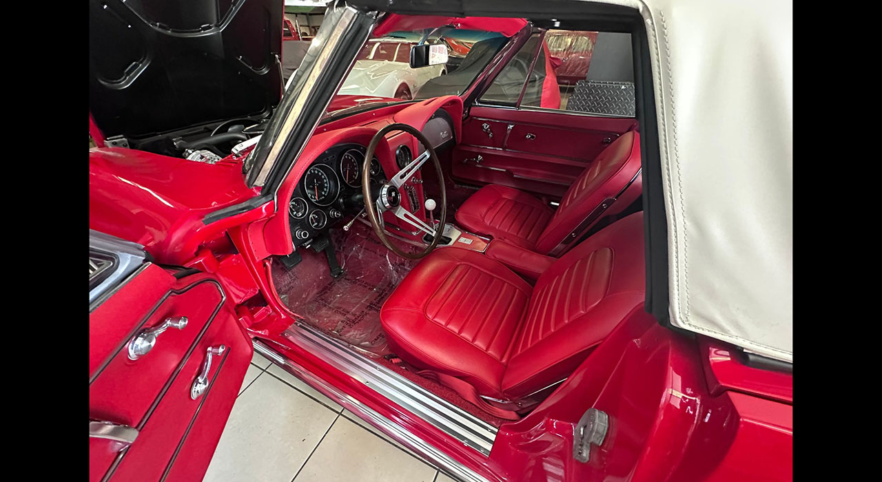 17th Image of a 1966 CHEVROLET CORVETTE
