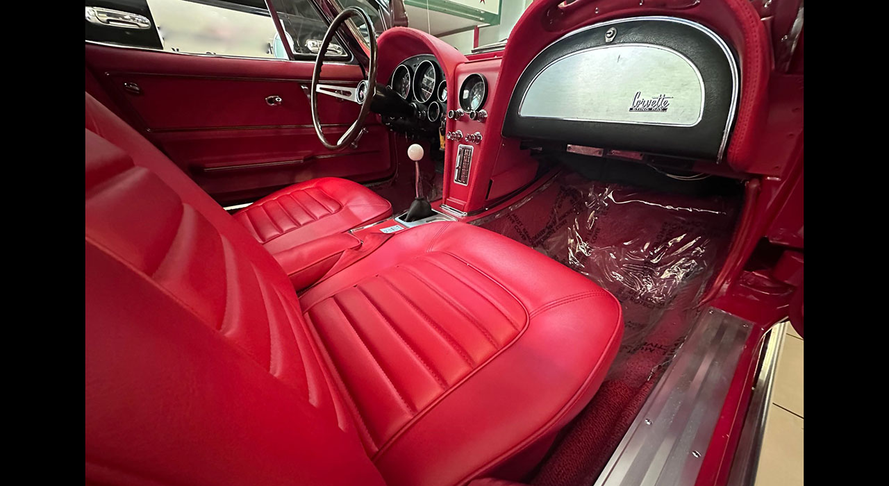 19th Image of a 1966 CHEVROLET CORVETTE