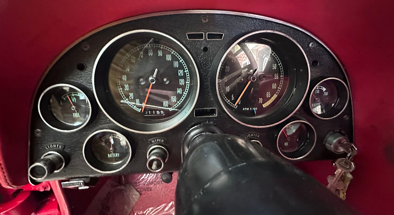 20th Image of a 1966 CHEVROLET CORVETTE