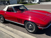 Image 4 of 25 of a 1966 CHEVROLET CORVETTE