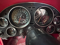 Image 21 of 25 of a 1966 CHEVROLET CORVETTE