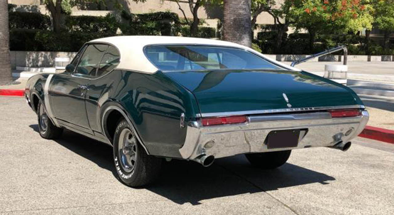 2nd Image of a 1968 OLDSMOBILE 442