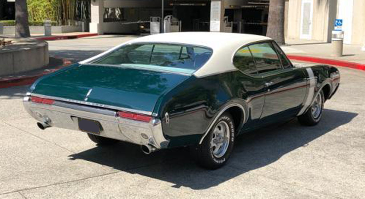 3rd Image of a 1968 OLDSMOBILE 442