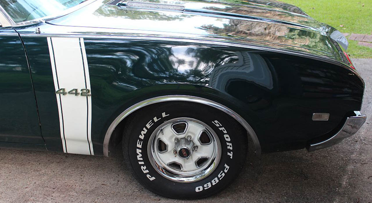 7th Image of a 1968 OLDSMOBILE 442