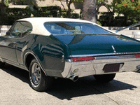 Image 3 of 11 of a 1968 OLDSMOBILE 442