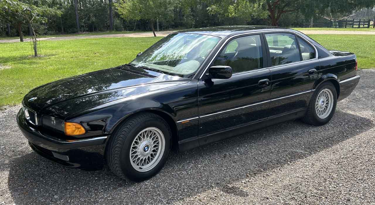 0th Image of a 1998 BMW 7 SERIES 740I