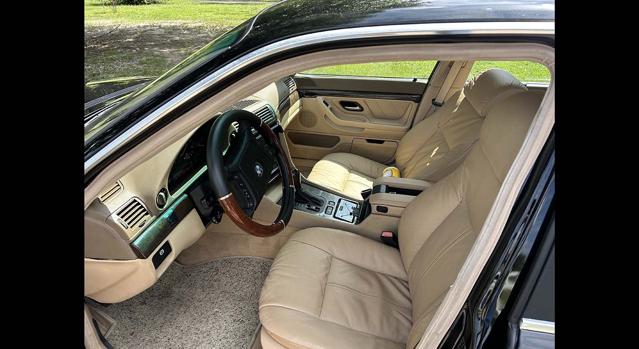 4th Image of a 1998 BMW 7 SERIES 740I