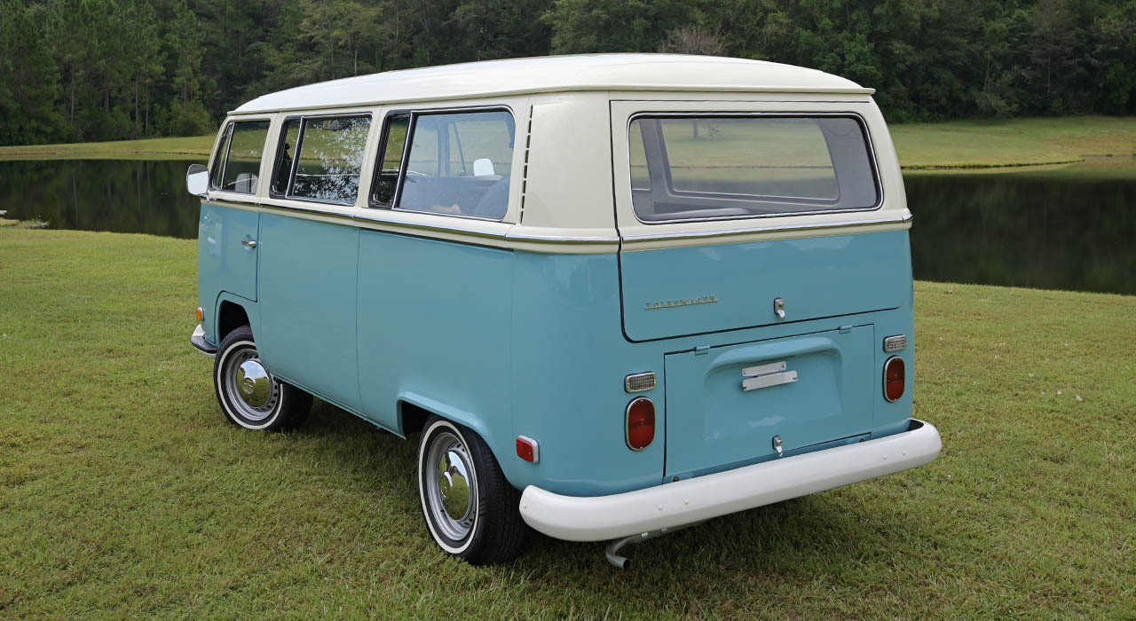 2nd Image of a 1971 VOLKSWAGEN SL