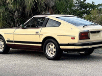 Image 5 of 14 of a 1982 DATSUN 280ZX
