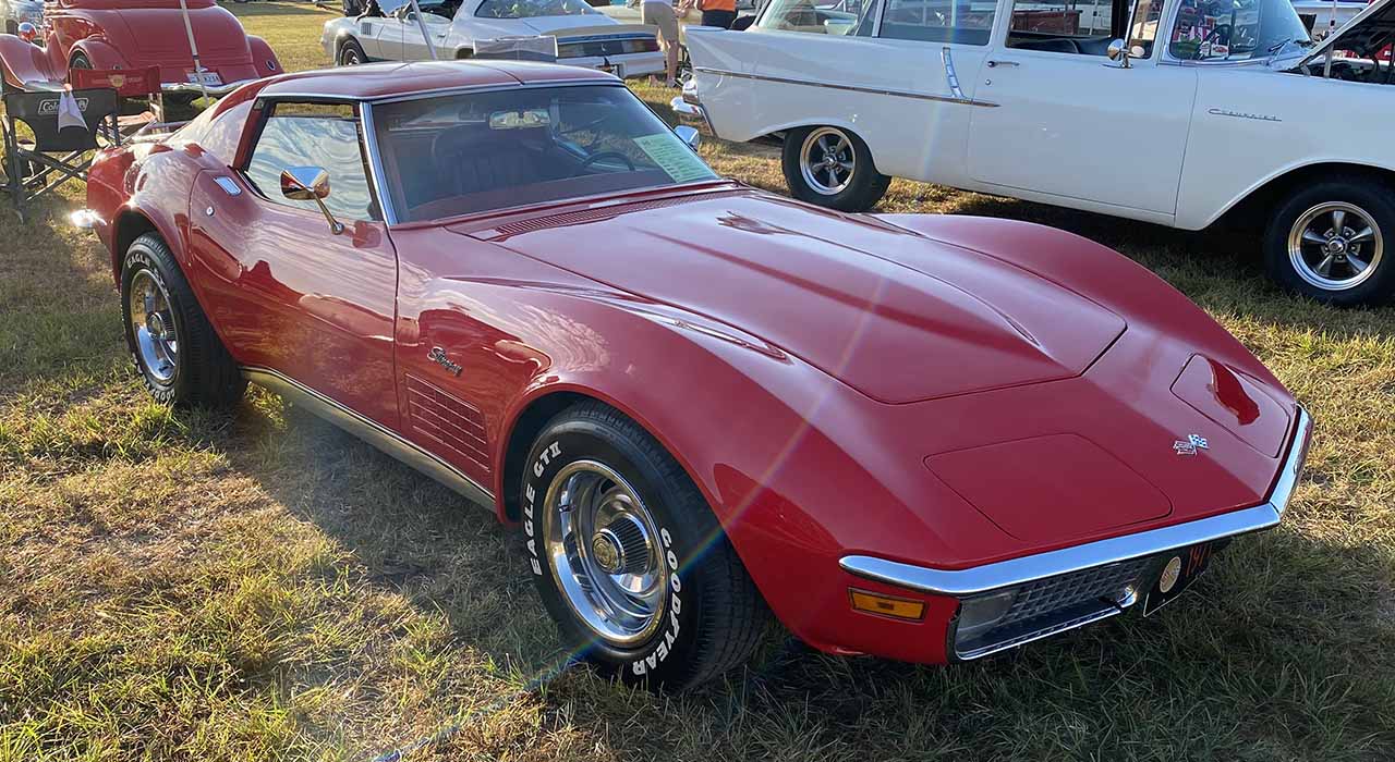 2nd Image of a 1971 CHEVROLET CORVETTE