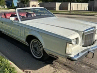 Image 2 of 7 of a 1977 LINCOLN MARK V