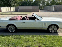 Image 4 of 7 of a 1977 LINCOLN MARK V