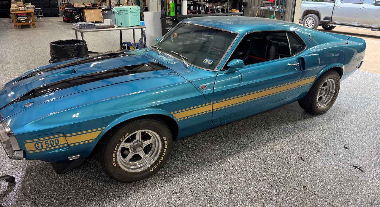 2nd Image of a 1970 FORD SHELBY MUSTANG