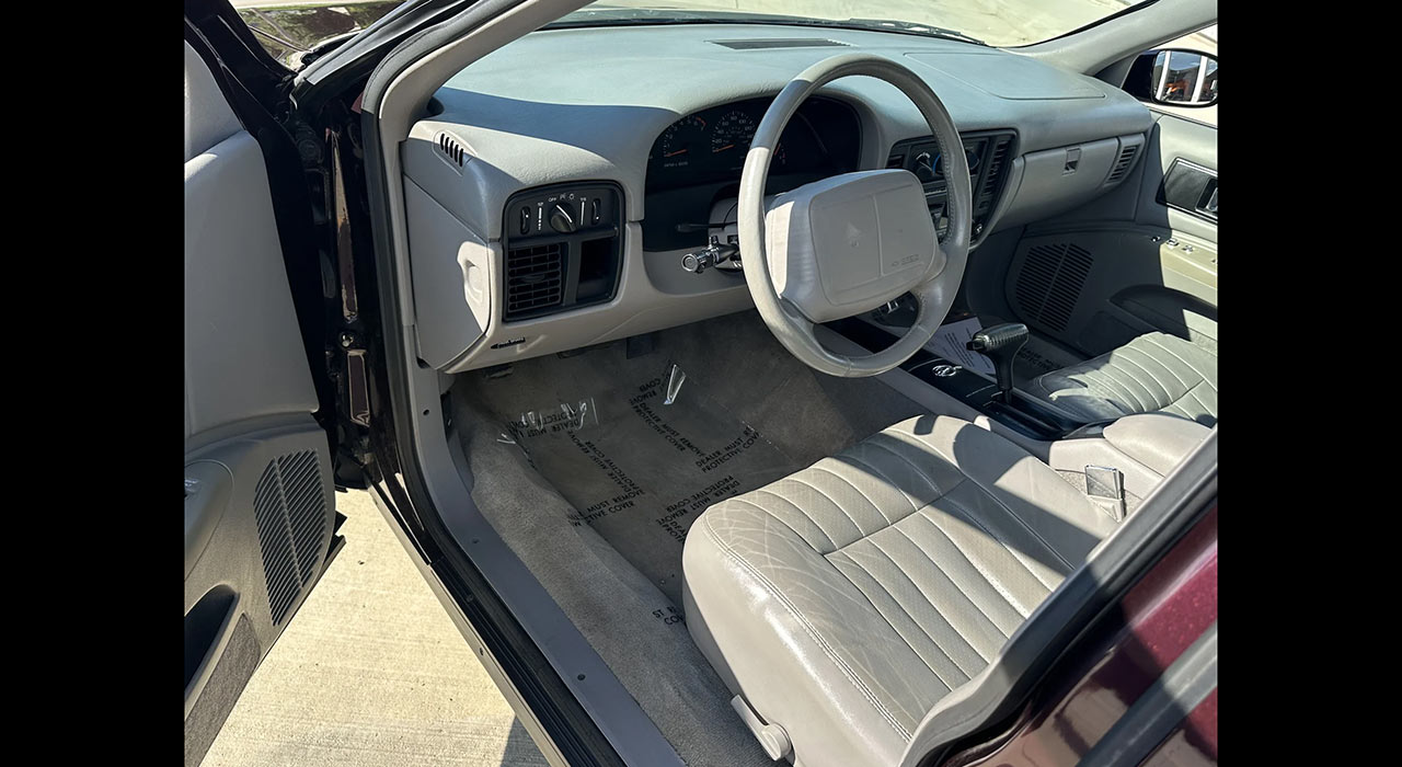 12th Image of a 1996 CHEVROLET CAPRICE