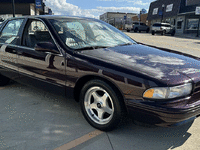 Image 3 of 19 of a 1996 CHEVROLET CAPRICE