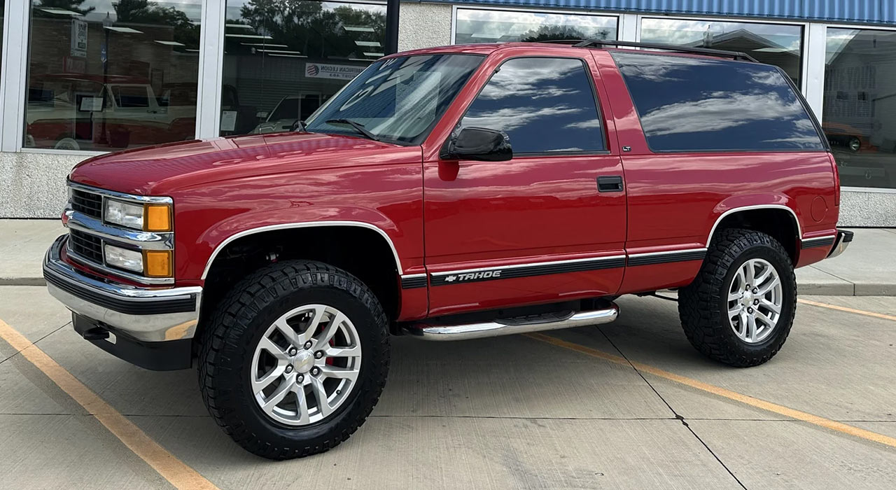 0th Image of a 1999 CHEVROLET TAHOE