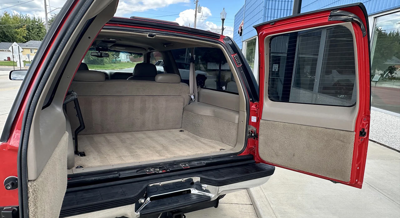 7th Image of a 1999 CHEVROLET TAHOE