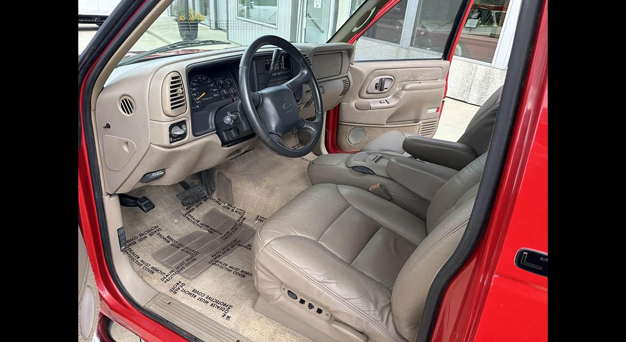 18th Image of a 1999 CHEVROLET TAHOE