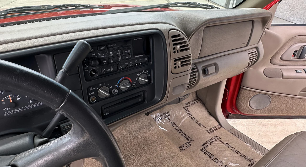 20th Image of a 1999 CHEVROLET TAHOE