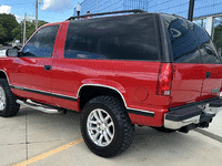Image 4 of 28 of a 1999 CHEVROLET TAHOE